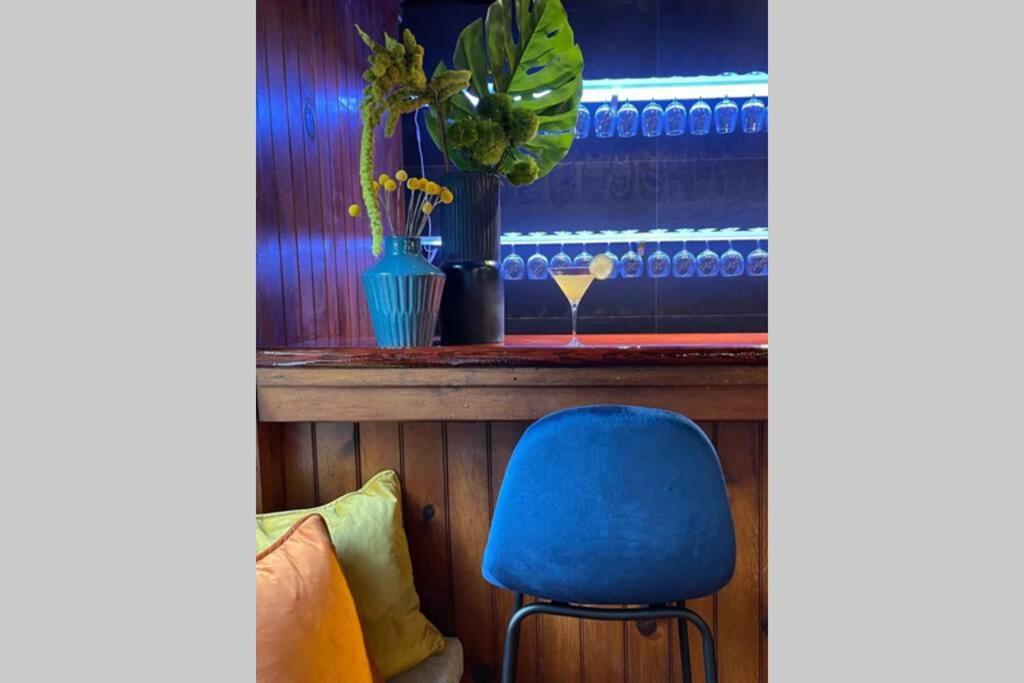 Peaceful Getaway Cottage On Grounds Of Historic Mid-Century Gem Northborough エクステリア 写真