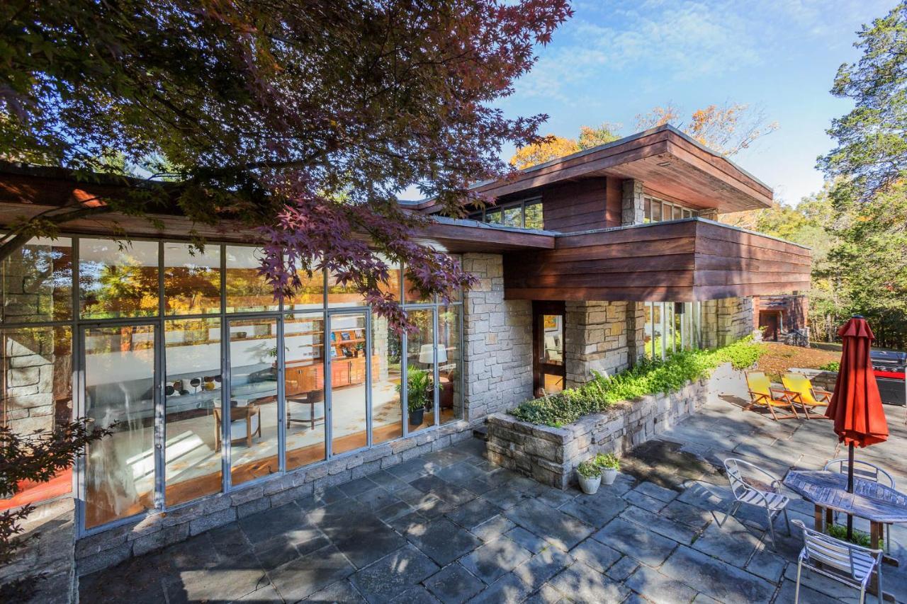 Peaceful Getaway Cottage On Grounds Of Historic Mid-Century Gem Northborough エクステリア 写真